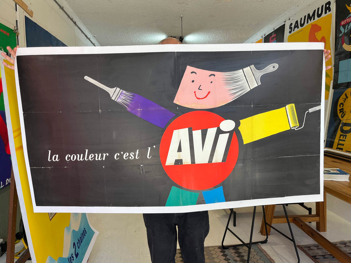 Savignac: La Couleur C'est L'Avi (Bus)